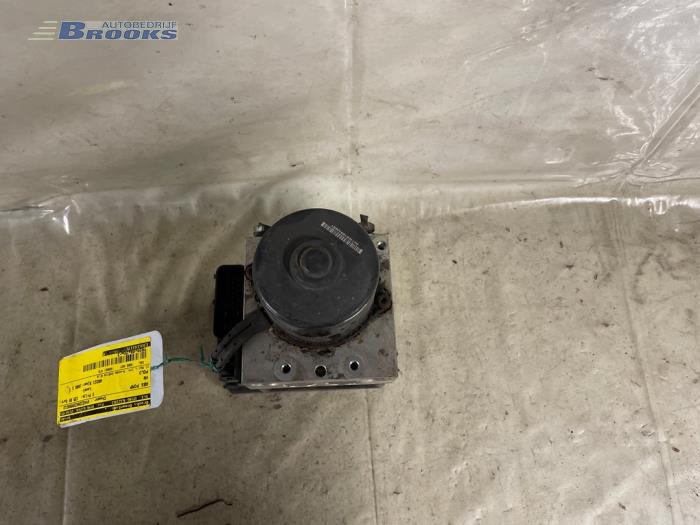 Gebruikte ABS Pomp Volkswagen Polo Variant (6KV5) 1.9 SDI Prijs € 25,00 Margeregeling aangeboden door Autobedrijf Brooks