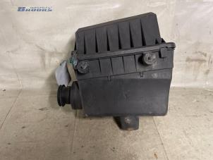 Gebruikte Luchtfilterhuis BMW 3-Serie Prijs € 15,00 Margeregeling aangeboden door Autobedrijf Brooks