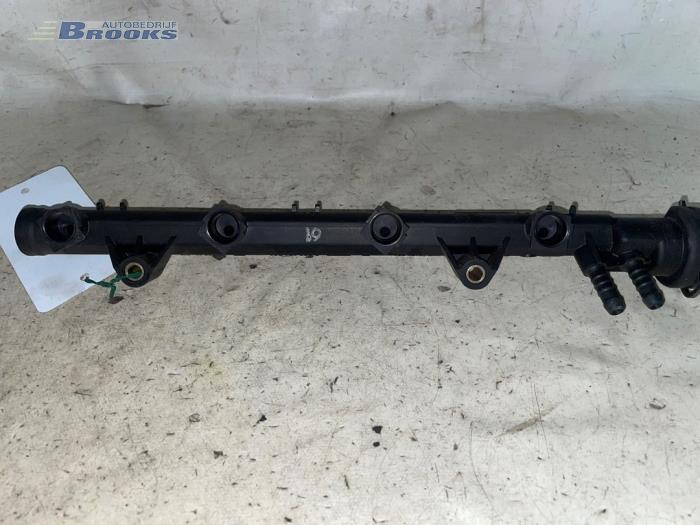 Gebruikte Common rail (Injectie) Volkswagen Polo III (6N1) 1.4i 60 Prijs € 15,00 Margeregeling aangeboden door Autobedrijf Brooks