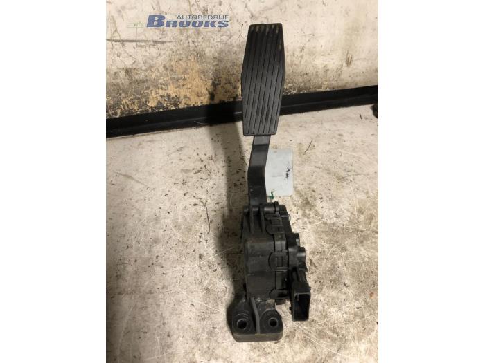 Gebruikte Gaspedaalpositie Sensor Opel Vectra Prijs € 37,50 Margeregeling aangeboden door Autobedrijf Brooks