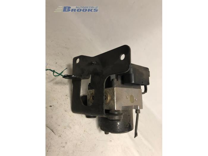 Gebruikte ABS Pomp Kia Rio (DC22/24) 1.3 Prijs € 62,50 Margeregeling aangeboden door Autobedrijf Brooks