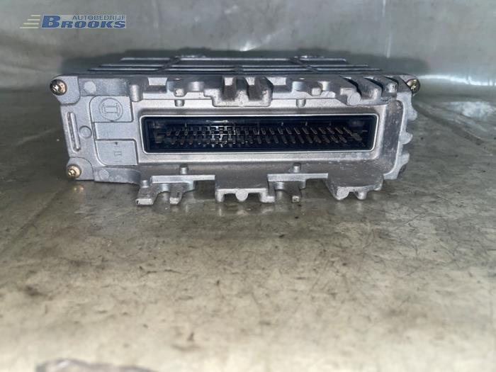 Computer Motormanagement van een Volkswagen Vento (1H2) 1.8 i 1995