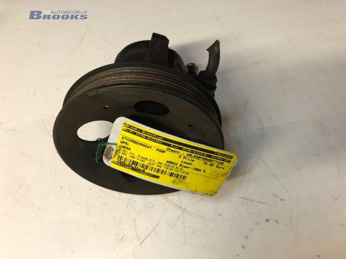 Gebruikte Servopomp Opel Corsa B (73/78/79) 1.4i Prijs € 15,00 Margeregeling aangeboden door Autobedrijf Brooks