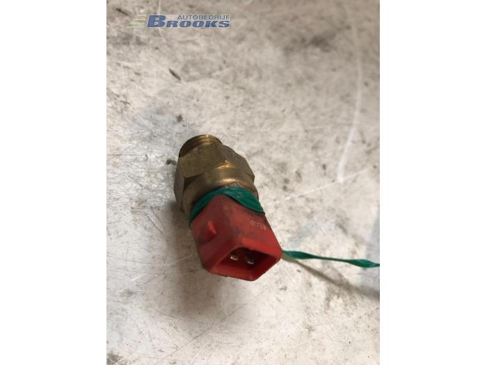 Gebruikte Motor Temperatuursensor Landrover Freelander Hard Top 2.0 td4 16V Prijs € 10,00 Margeregeling aangeboden door Autobedrijf Brooks