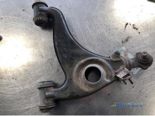Gebruikte Draagarm links-voor Mercedes E Combi (S124) 280 TE 24V Prijs € 10,00 Margeregeling aangeboden door Autobedrijf Brooks
