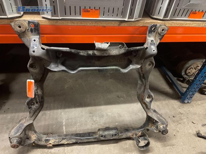 Gebruikte Subframe Ford Mondeo Prijs € 25,00 Margeregeling aangeboden door Autobedrijf Brooks