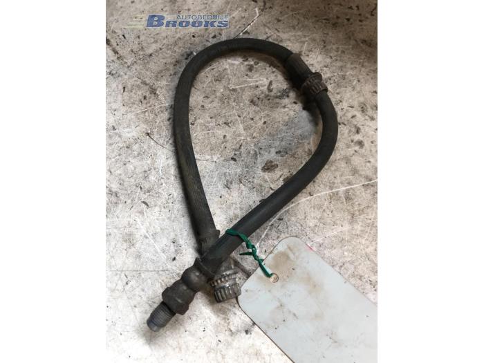 Gebruikte Remslang achter Mitsubishi Colt (Z2/Z3) 1.5 16V Prijs € 10,00 Margeregeling aangeboden door Autobedrijf Brooks