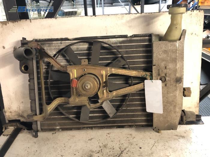 Gebruikte Radiateur Citroen ZX 1.4i Aura,Avantage,Familiale,Reflex Prijs € 15,00 Margeregeling aangeboden door Autobedrijf Brooks