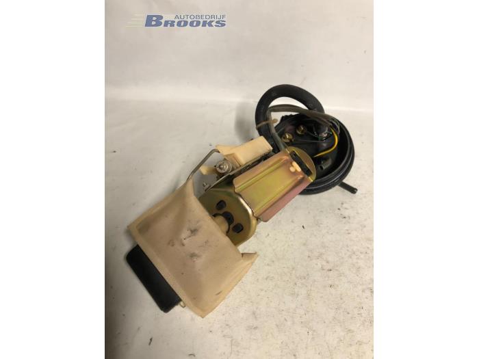 Brandstofpomp Elektrisch van een Hyundai Lantra/Elantra II Wagon 1.5 GL,GLS 12V 1998