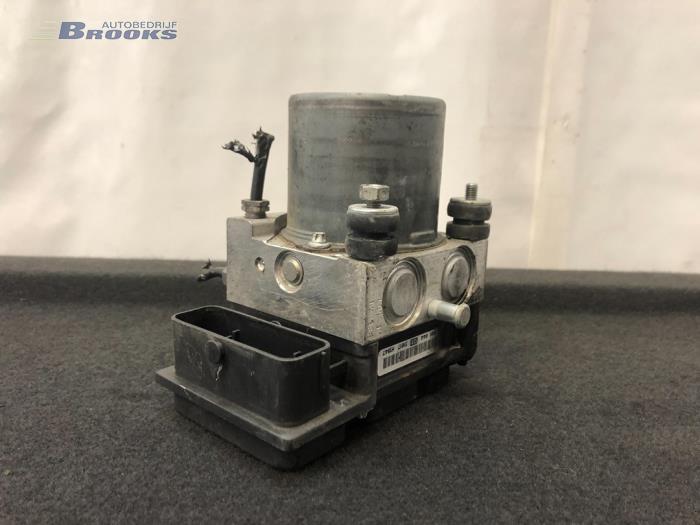 Gebruikte ABS Pomp Citroen Jumpy (G9) 1.6 HDI Prijs € 150,00 Margeregeling aangeboden door Autobedrijf Brooks