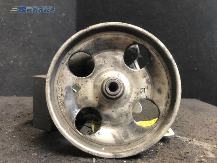 Gebruikte Stuurpomp Citroen Jumpy (G9) 1.6 HDI Prijs € 80,00 Margeregeling aangeboden door Autobedrijf Brooks