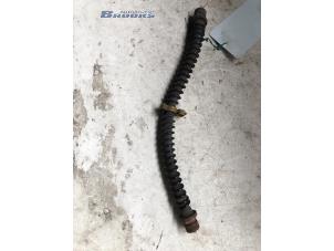 Gebruikte Remslang achter Landrover Freelander Hard Top 2.0 td4 16V Prijs € 20,00 Margeregeling aangeboden door Autobedrijf Brooks