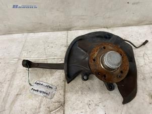 Gebruikte Asschenkel links-voor Mercedes SLK (R170) 2.0 200 K 16V Prijs € 45,00 Margeregeling aangeboden door Autobedrijf Brooks