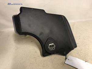 Gebruikte Ruitensproeiertank voor BMW 3 serie Compact (E46/5) 316ti 16V Prijs € 15,00 Margeregeling aangeboden door Autobedrijf Brooks