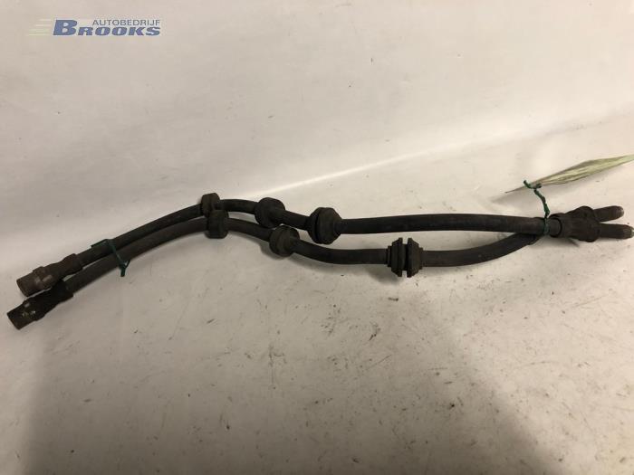 Gebruikte Remslang voor Seat Cordoba Vario (6K5) 1.9 TDi Prijs € 10,00 Margeregeling aangeboden door Autobedrijf Brooks