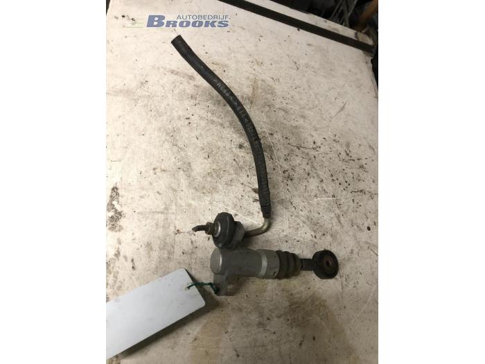 Gebruikte Koppeling Hulp Cilinder Audi A4 (B5) 1.6 Prijs € 10,00 Margeregeling aangeboden door Autobedrijf Brooks