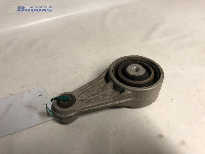 Gebruikte Versnellingsbak Steun Renault Megane Break/Grandtour (KA) 1.9 dTi Prijs € 10,00 Margeregeling aangeboden door Autobedrijf Brooks
