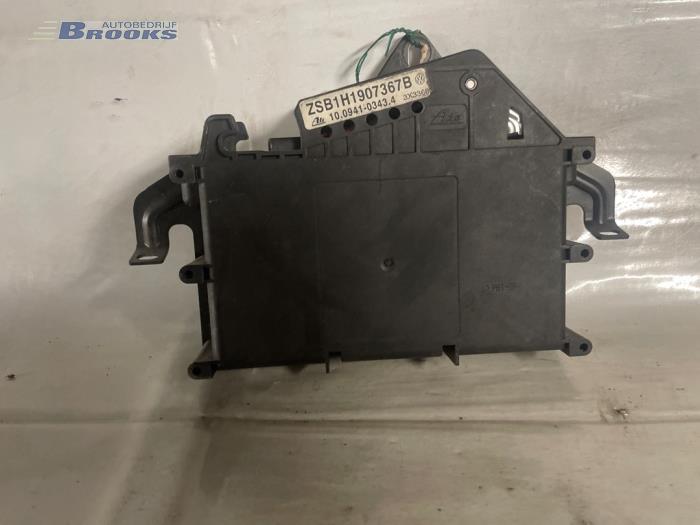 Gebruikte ABS Computer Volkswagen Golf III (1H1) 1.9 TD Prijs € 20,00 Margeregeling aangeboden door Autobedrijf Brooks