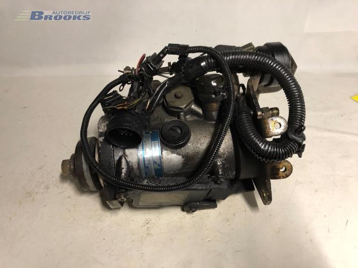 Gebruikte Brandstofpomp Mechanisch Volkswagen Polo III (6N1) 1.9 SDI Prijs € 75,00 Margeregeling aangeboden door Autobedrijf Brooks