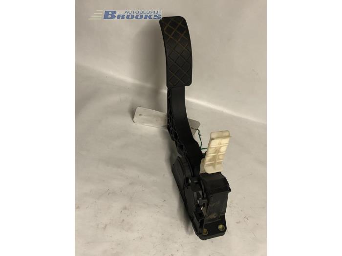 Gebruikte Gaspedaalpositie Sensor Volkswagen Golf IV (1J1) 1.9 SDI Prijs € 15,00 Margeregeling aangeboden door Autobedrijf Brooks
