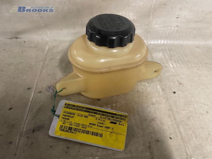 Gebruikte Servo Oliereservoir Chevrolet Tacuma 1.6 16V Prijs € 10,00 Margeregeling aangeboden door Autobedrijf Brooks