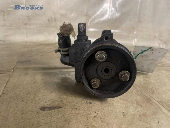 Gebruikte Servopomp Ford Courier (J3/5) 1.8 D Prijs € 15,00 Margeregeling aangeboden door Autobedrijf Brooks