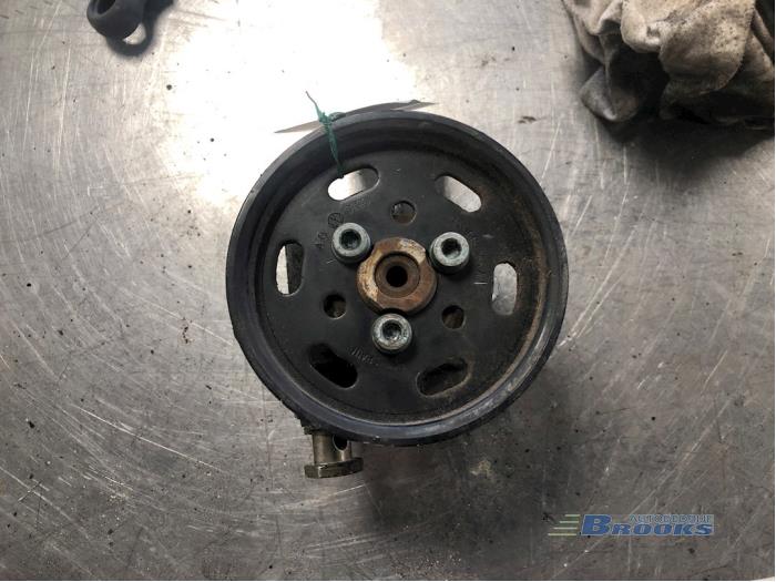 Gebruikte Stuurpomp Volkswagen Golf IV (1J1) 1.9 SDI Prijs € 15,00 Margeregeling aangeboden door Autobedrijf Brooks
