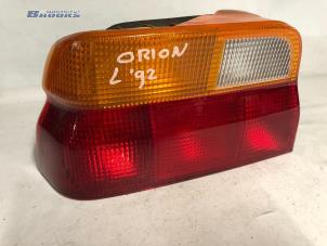Gebruikte Achterlicht links Ford Orion (AFL) 1.8 i CLX 16V E2 Prijs € 10,00 Margeregeling aangeboden door Autobedrijf Brooks
