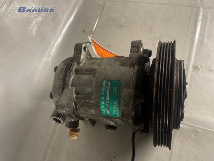 Gebruikte Aircopomp Rover 600 (RH) 618 i,Si 16V Prijs € 15,00 Margeregeling aangeboden door Autobedrijf Brooks