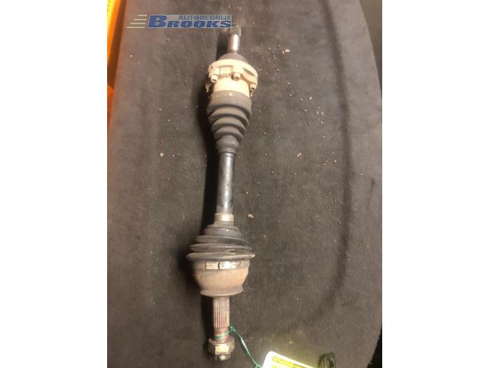 Gebruikte Aandrijfas links-voor Fiat Marea Weekend (185BX/CX) 1.9 Tds 75 SX Prijs € 10,00 Margeregeling aangeboden door Autobedrijf Brooks