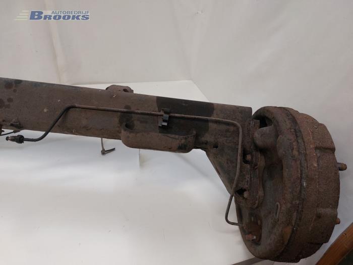 Achteras voorwielaandrijving van een Ford Transit 2.0 TDdi 16V 260S 2005