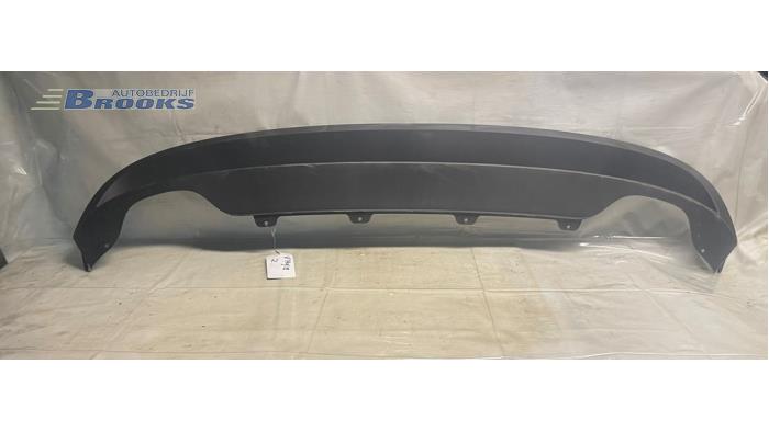 Gebruikte Diffuser achterbumper Skoda Octavia Combi (NXAC) 1.5 TSI 16V Prijs € 40,00 Margeregeling aangeboden door Autobedrijf Brooks