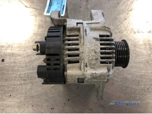 Gebruikte Dynamo Renault Megane Scénic (JA) 2.0 RT Prijs € 15,00 Margeregeling aangeboden door Autobedrijf Brooks