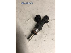 Gebruikte Injector (benzine injectie) Fiat Grande Punto 1.4 T-Jet 16V Prijs € 30,00 Margeregeling aangeboden door Autobedrijf Brooks