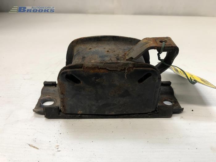 Gebruikte Motorrubber Fiat Grande Punto 1.4 T-Jet 16V Prijs € 15,00 Margeregeling aangeboden door Autobedrijf Brooks