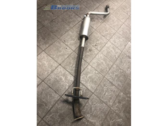 Gebruikte Uitlaat Middendemper Volkswagen Caddy III (2KA,2KH,2CA,2CH) 2.0 SDI Prijs € 40,00 Margeregeling aangeboden door Autobedrijf Brooks