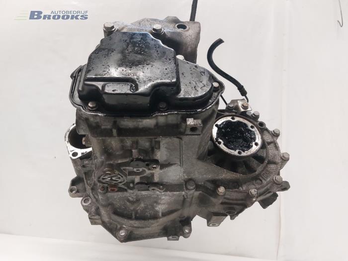 Versnellingsbak van een Skoda Octavia Combi (1Z5) 1.6 TDI Greenline 2012