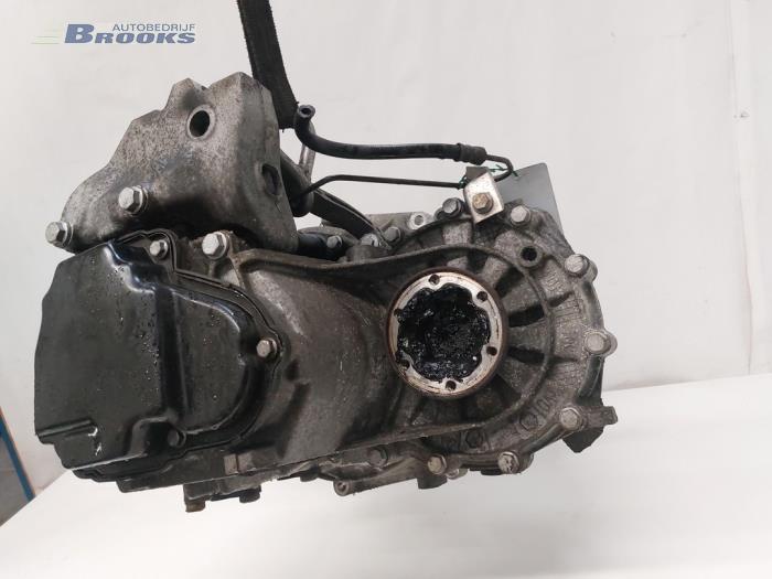 Versnellingsbak van een Skoda Octavia Combi (1Z5) 1.6 TDI Greenline 2012