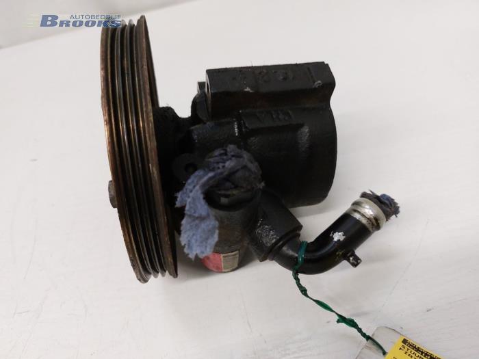 Gebruikte Pomp Servo Fiat Doblo (223A/119) 1.6 16V Prijs € 40,00 Margeregeling aangeboden door Autobedrijf Brooks