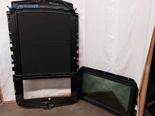 Gebruikte Panoramadak BMW 5 serie Touring (F11) 530d 24V Blue Performance Prijs € 350,00 Margeregeling aangeboden door Autobedrijf Brooks