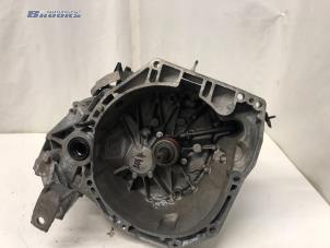 Gebruikte Versnellingsbak Renault Megane IV Estate (RFBK) 1.2 Energy TCE 100 Prijs € 500,00 Margeregeling aangeboden door Autobedrijf Brooks