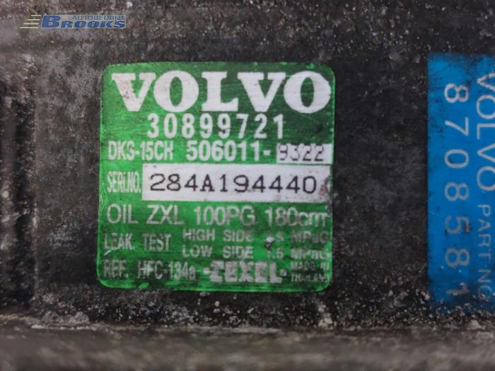 Aircopomp van een Volvo V40 (VW) 1.8 16V Bi-Fuel 2002