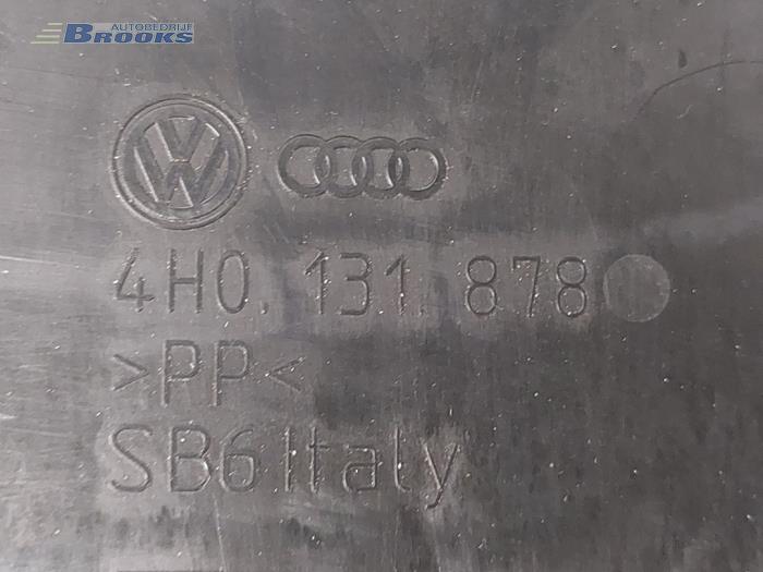 Tank adblue van een Audi A8 (D4) 4.2 TDI V8 32V Quattro 2015