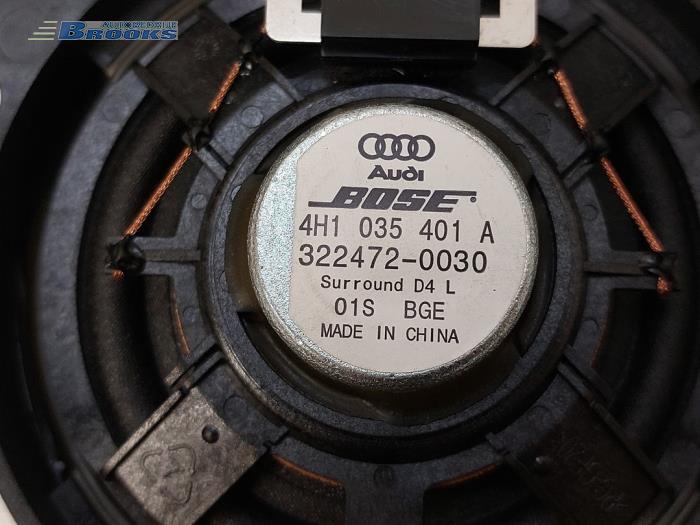 Luidspreker van een Audi A8 (D4) 4.2 TDI V8 32V Quattro 2015