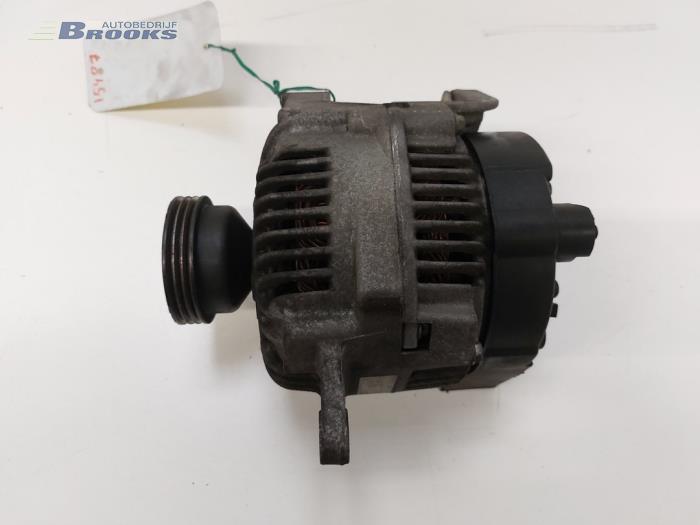 Gebruikte Dynamo Renault Clio II (BB/CB) 1.6 RN, RT Prijs € 25,00 Margeregeling aangeboden door Autobedrijf Brooks