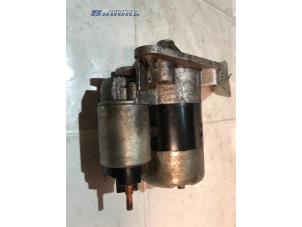 Gebruikte Startmotor Renault Clio II (BB/CB) 1.6 RN, RT Prijs € 20,00 Margeregeling aangeboden door Autobedrijf Brooks