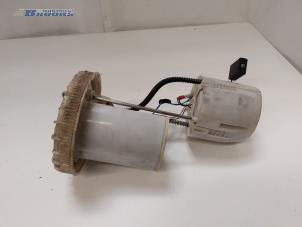 Gebruikte Tank element Pomp Toyota Urban Cruiser 1.33 Dual VVT-I 16V 2WD Prijs € 75,00 Margeregeling aangeboden door Autobedrijf Brooks