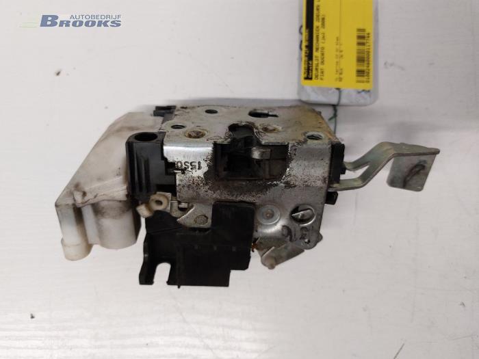 Deurslot Mechaniek 2Deurs links van een Fiat Ducato (243/244/245) 2.3 JTD 16V 2006
