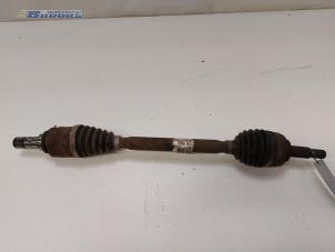 Gebruikte Steekas links-voor Renault Kangoo Express (FW) 1.5 dCi 70 Prijs € 30,00 Margeregeling aangeboden door Autobedrijf Brooks