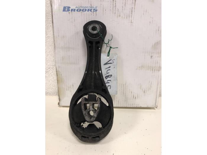 Gebruikte Versnellingsbak Steun Renault Kangoo/Grand Kangoo (KW) 1.5 dCi 85 Prijs € 15,00 Margeregeling aangeboden door Autobedrijf Brooks